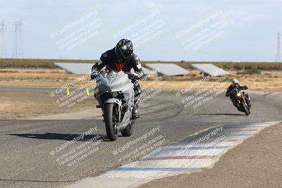 media/Nov-03-2024-TrackDaz (Sun) [[44580f4982]]/B Group/1220pm (Wheelie Bump)/
